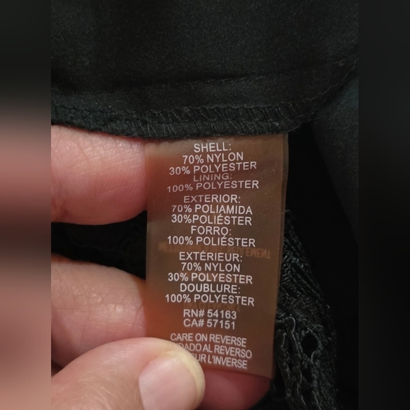 Karl Lagerfeld Paris Black Lace Sheath Dress 4 Elegant Cocktail Party - Picture 9 of 10